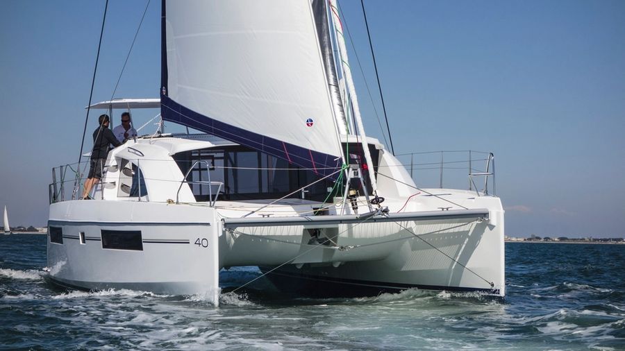 Catamaran charter under sail